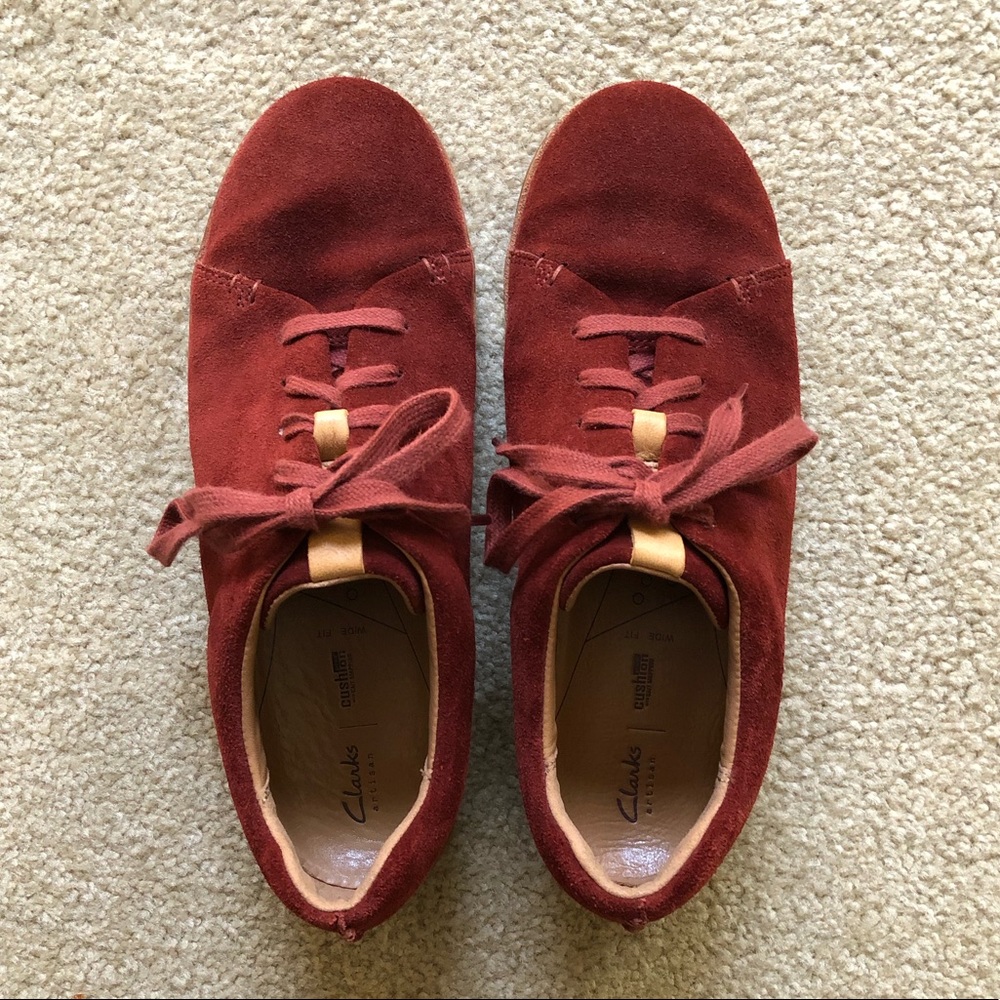 Clarks Women’s Red Suede Sneakers 9W